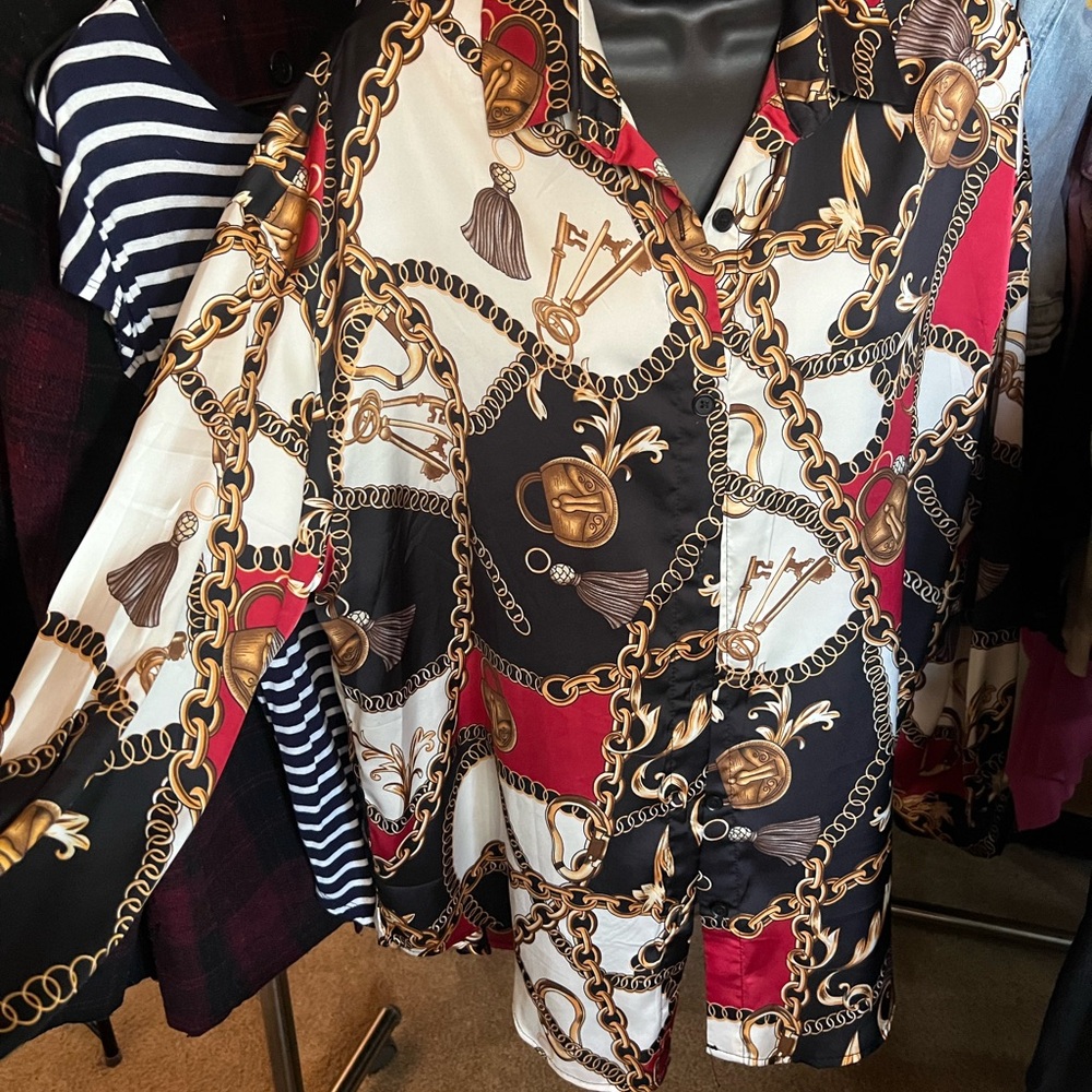 SHEIN Chain Pattern Shirt in Black, Red, and White
